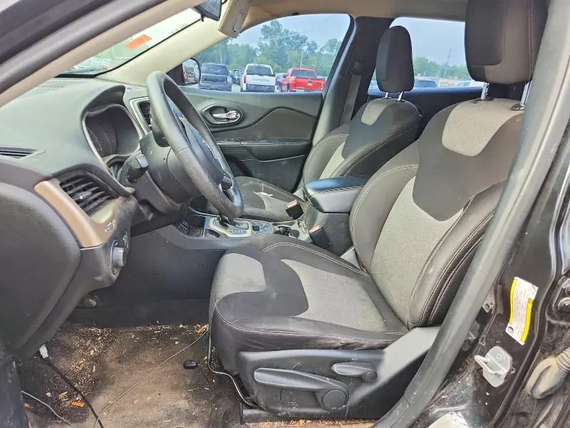 2015 JEEP CHEROKEE SPORT  