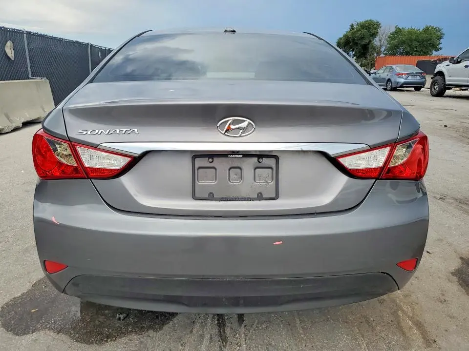 2014 HYUNDAI SONATA GLS  