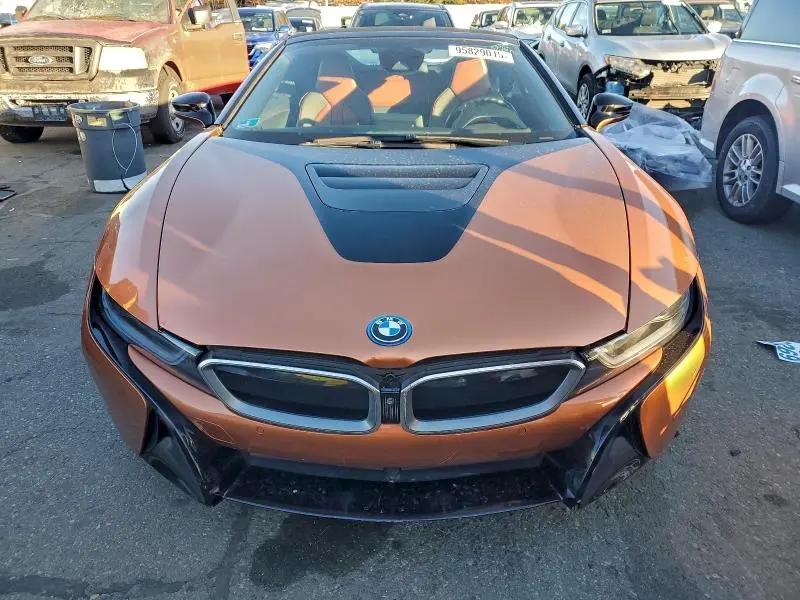 2019 BMW I8   