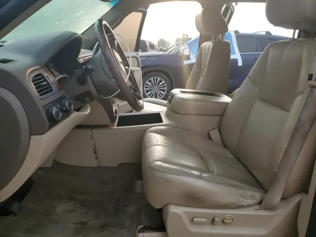 2011 CHEVROLET SUBURBAN K1500 LT  