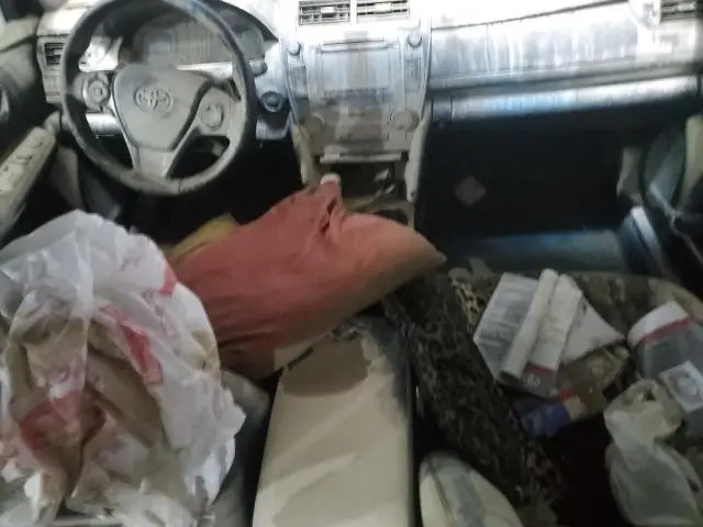 2012 TOYOTA CAMRY SE