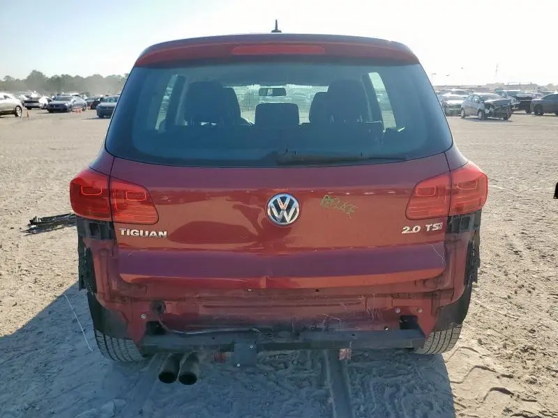 2013 VOLKSWAGEN TIGUAN S  