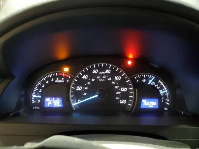 2015 TOYOTA CAMRY LE  