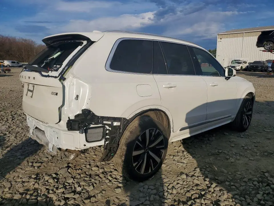 2026 VOLVO XC90 CORE  