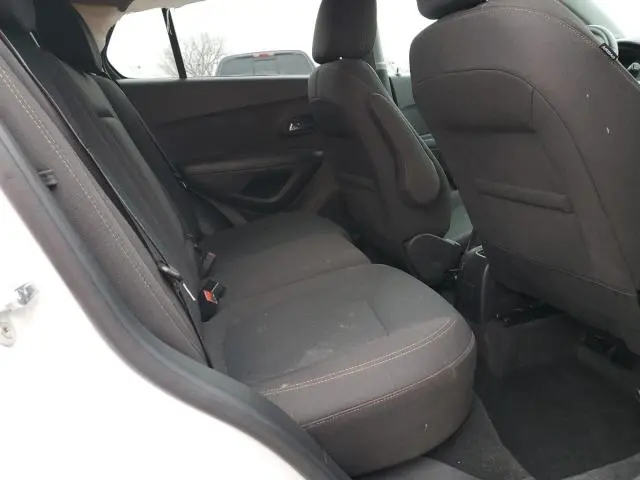 2022 CHEVROLET TRAX LS  