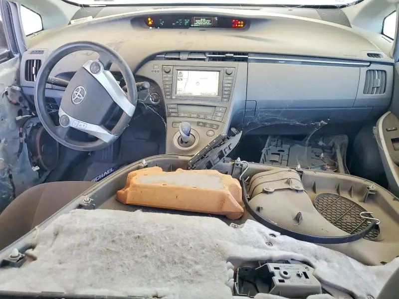 2011 TOYOTA PRIUS THREE  