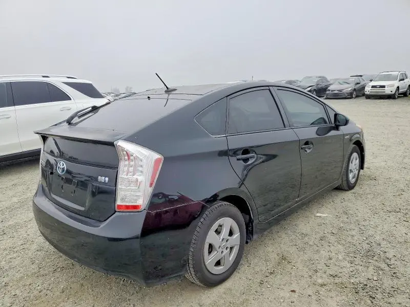 2011 TOYOTA PRIUS   