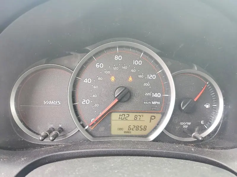 2012 TOYOTA YARIS 3-DOOR L  