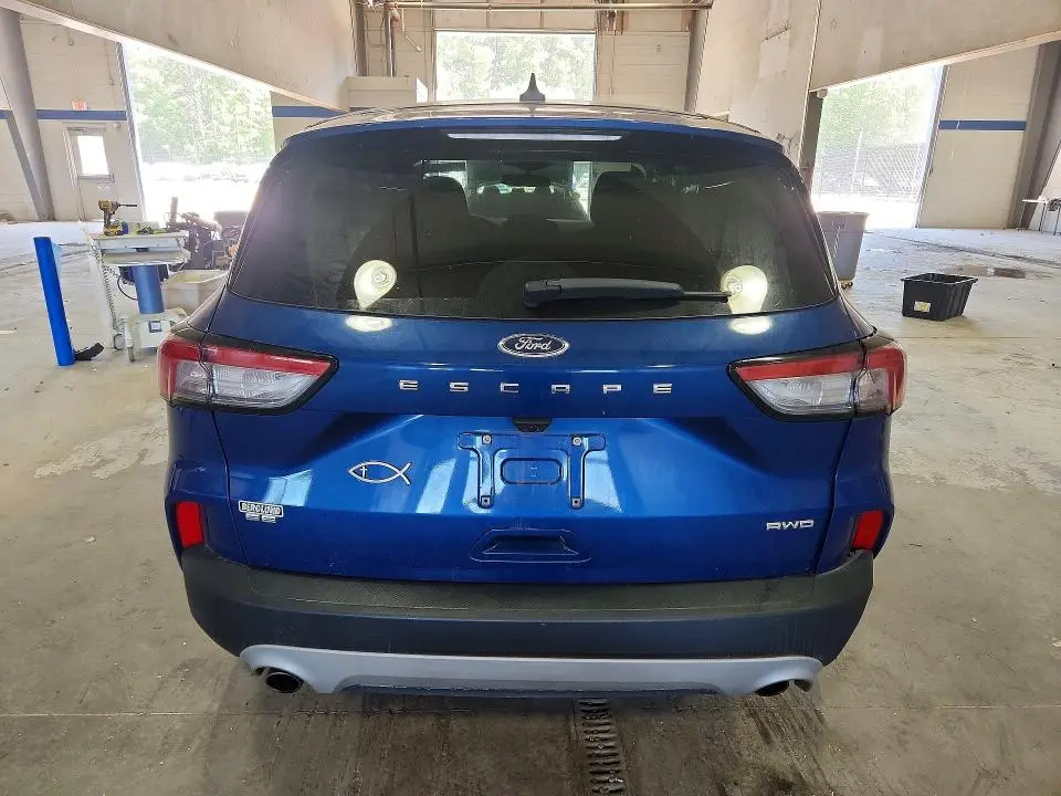 2022 FORD ESCAPE SE  