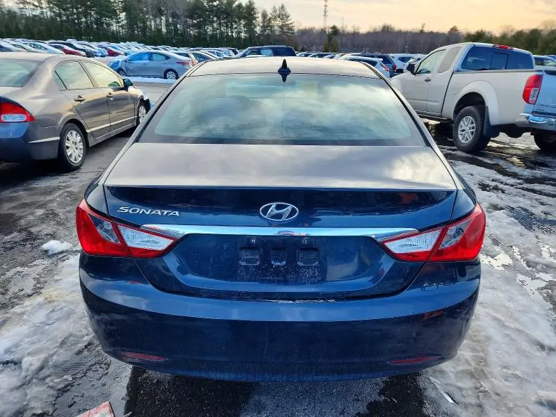 2011 HYUNDAI SONATA GLS  
