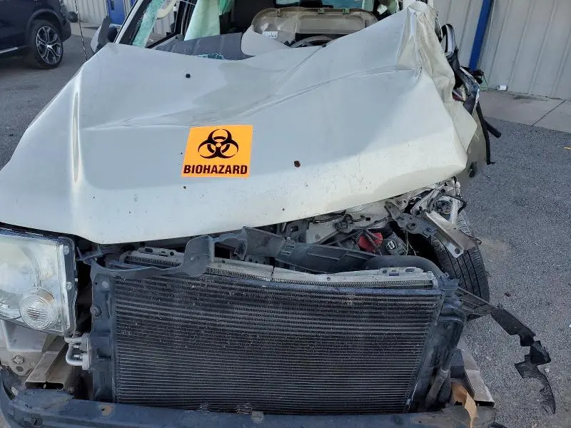 2012 FORD ESCAPE XLS  