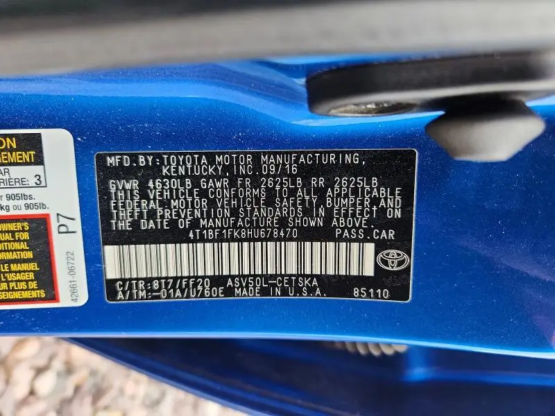 2017 TOYOTA CAMRY SE  