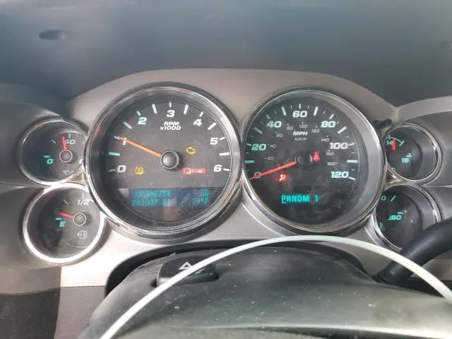 2011 GMC SIERRA K2500 SLE  