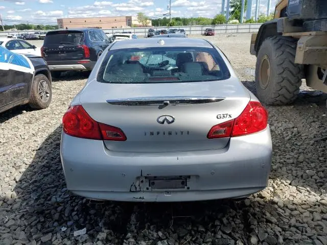 2010 INFINITI G37   