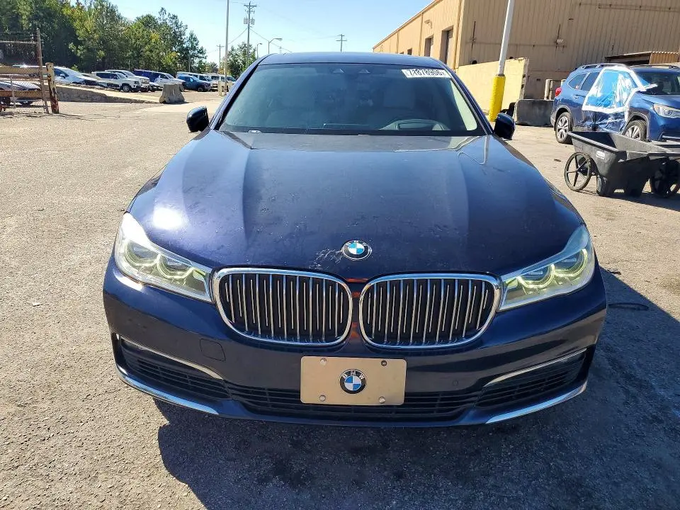 2018 BMW 750 XI  