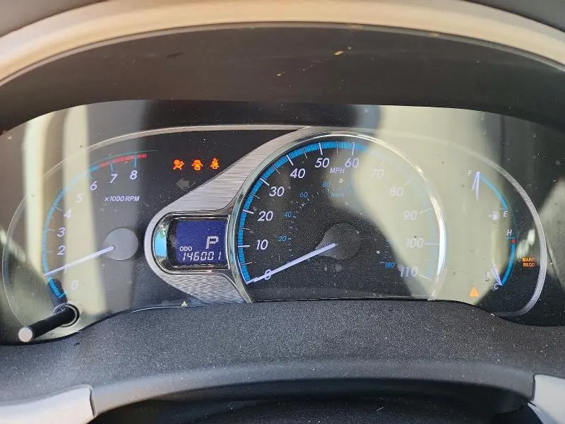 2014 TOYOTA SIENNA XLE 8-PASSENGER  