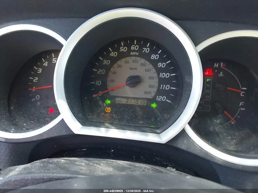 2011 TOYOTA TACOMA PRERUNNER V6