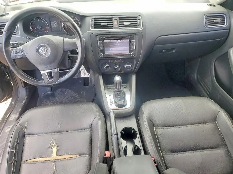 2012 VOLKSWAGEN JETTA SE  