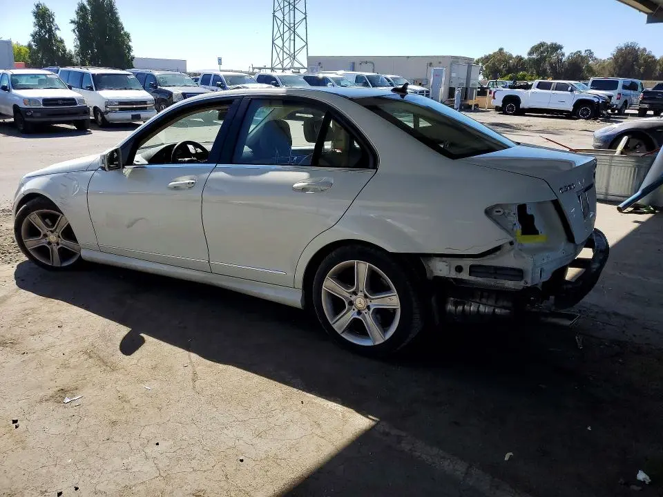 2011 MERCEDES-BENZ C 300  