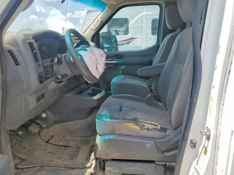 2017 NISSAN NV 2500 HD S  