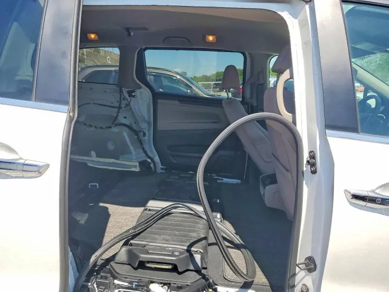 2024 HONDA ODYSSEY EX  