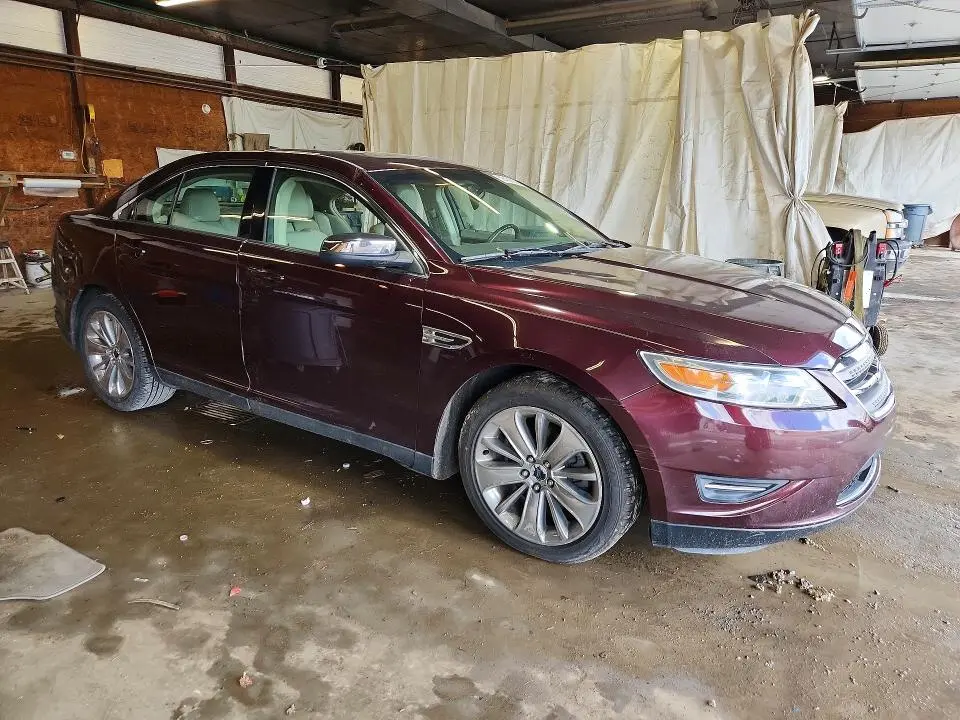 2011 FORD TAURUS LIMITED  