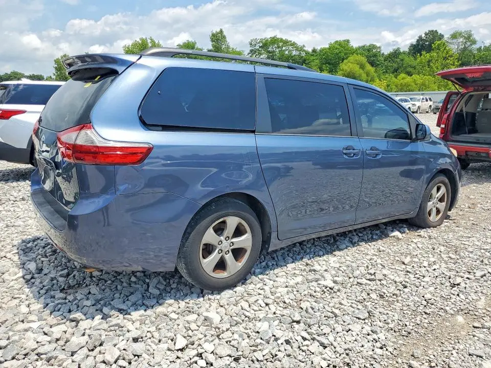 2015 TOYOTA SIENNA LE  