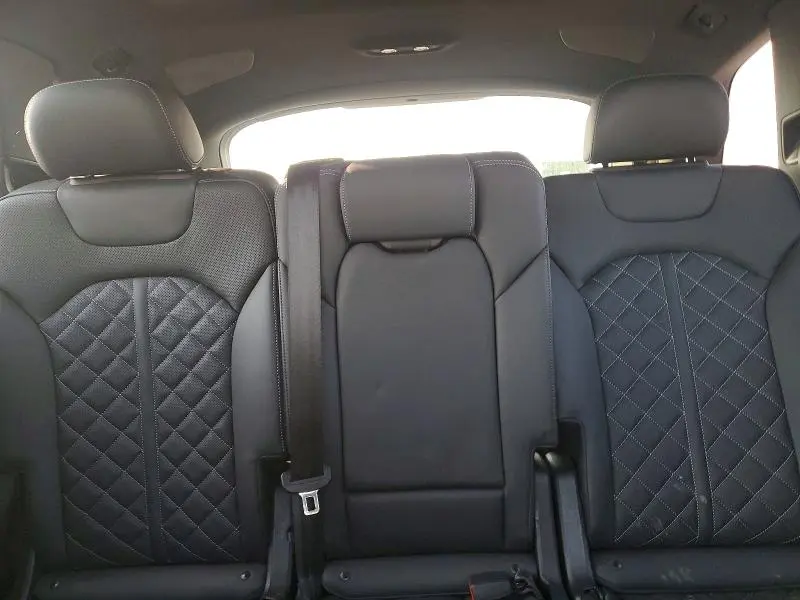 2024 AUDI Q7 PRESTIGE S-LINE  