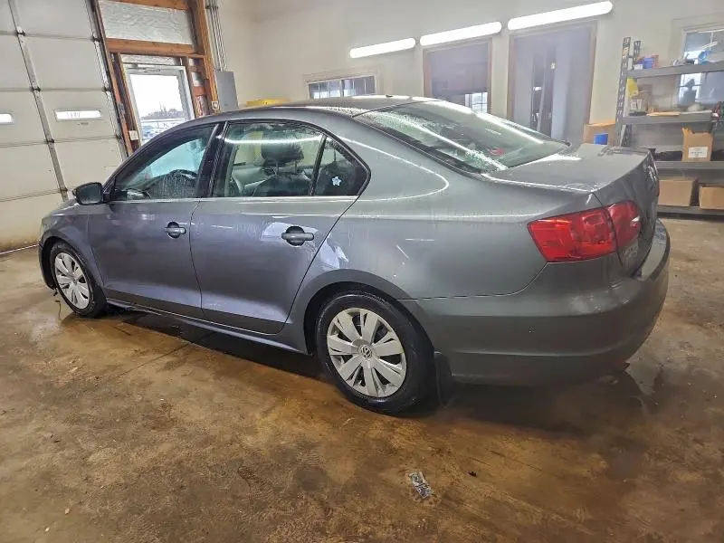 2013 VOLKSWAGEN JETTA SE  