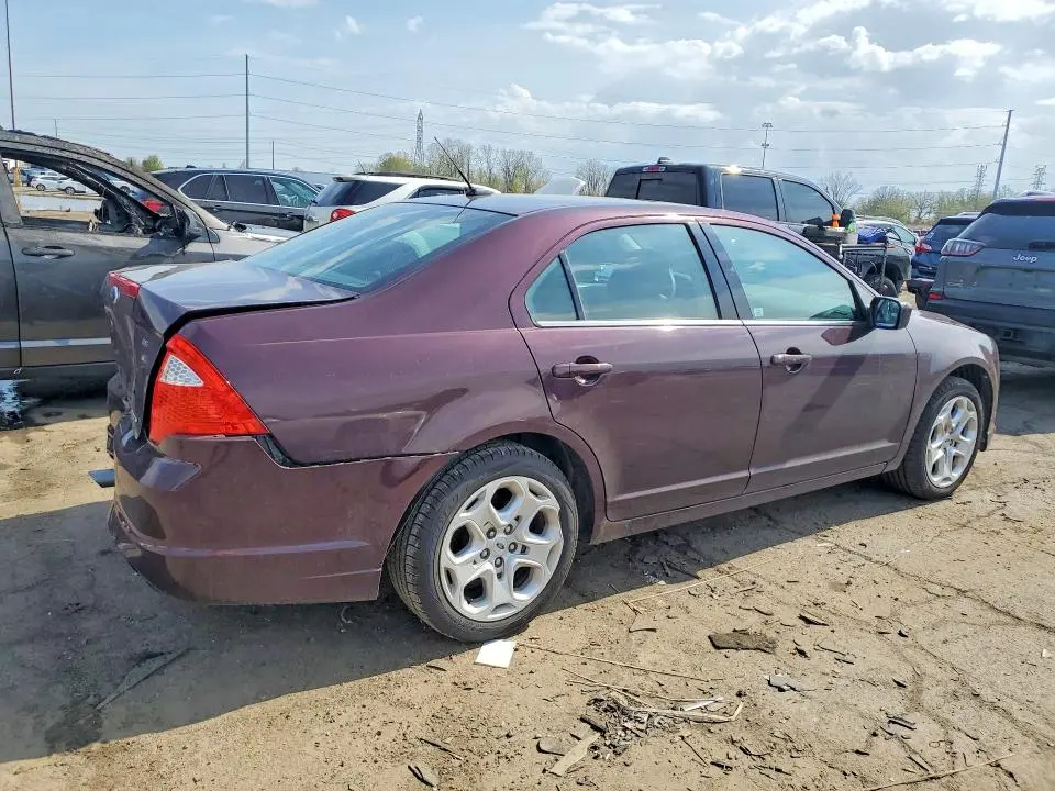 2011 FORD FUSION SE  