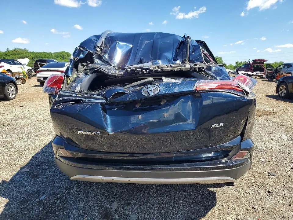 2017 TOYOTA RAV4 XLE  
