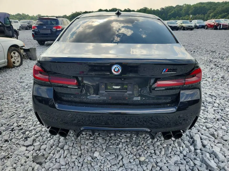 2022 BMW M5   