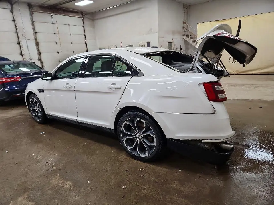 2016 FORD TAURUS SHO  