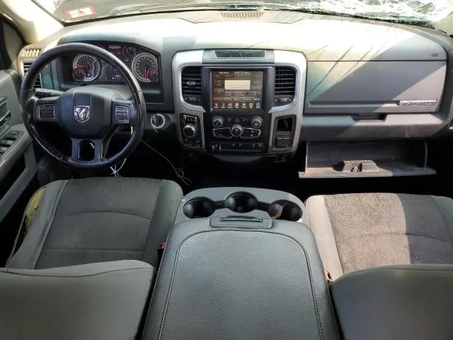 2016 RAM 1500 SLT  