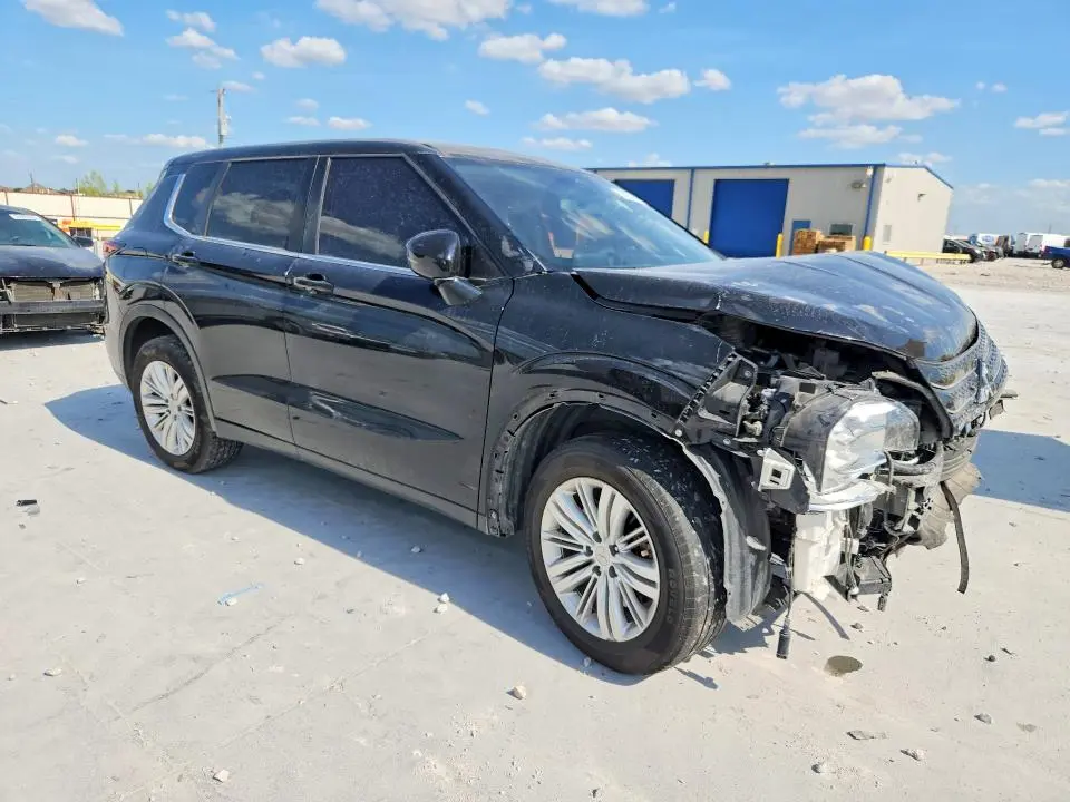 2022 MITSUBISHI OUTLANDER ES  