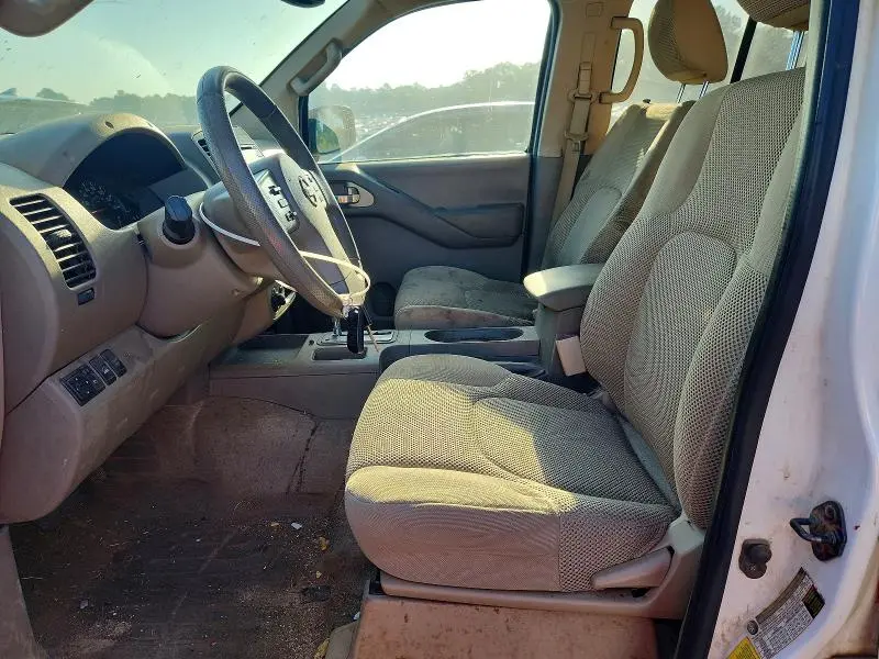 2013 NISSAN FRONTIER S  