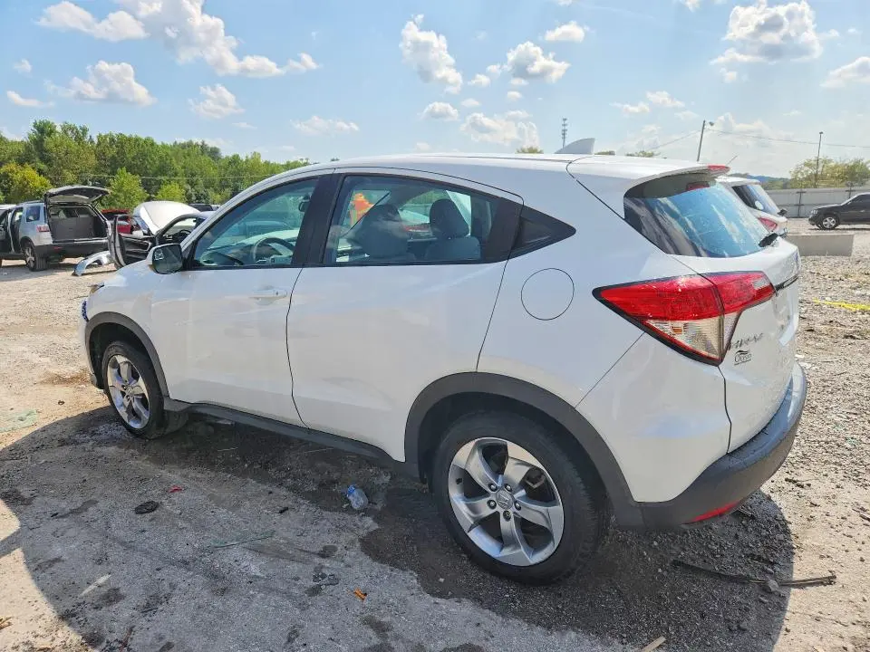 2022 HONDA HR-V LX  