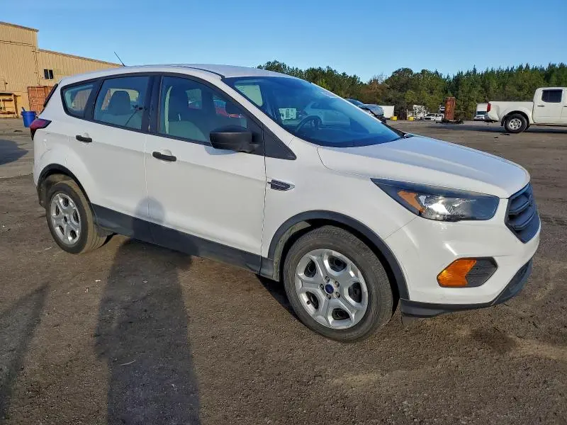 2019 FORD ESCAPE S  