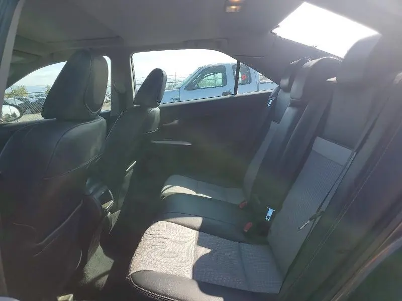 2012 TOYOTA CAMRY SE  