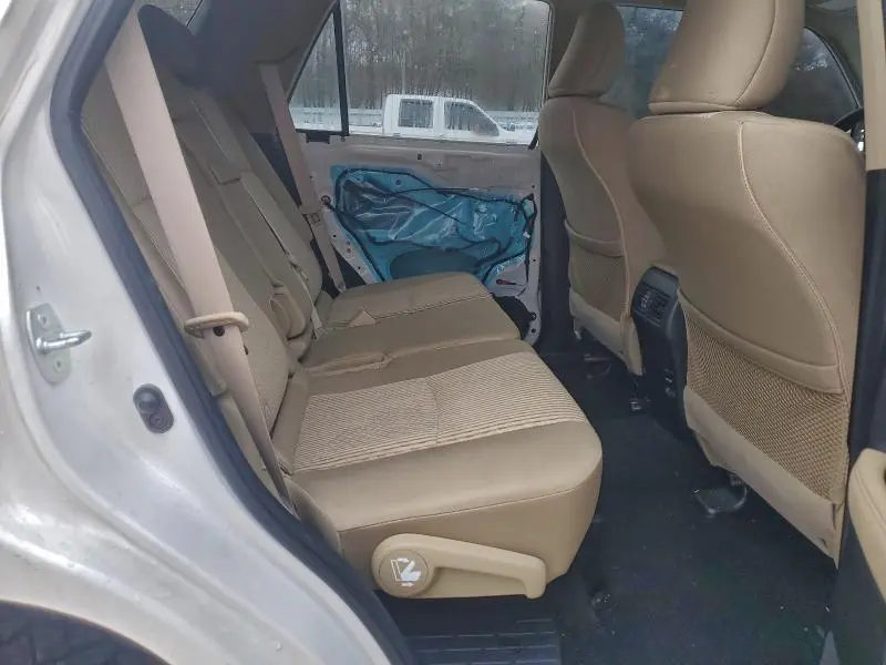 2018 TOYOTA 4RUNNER SR5  