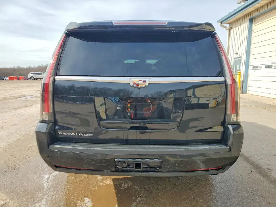 2016 CADILLAC ESCALADE ESV PREMIUM  
