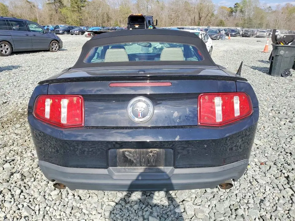 2011 FORD MUSTANG   