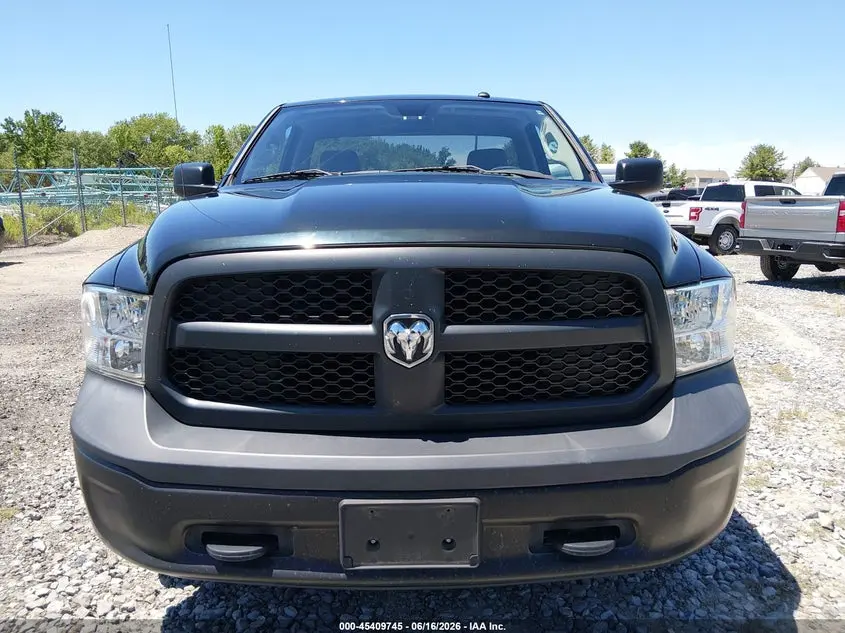 2017 RAM 1500 TRADESMAN  4X4 8' BOX