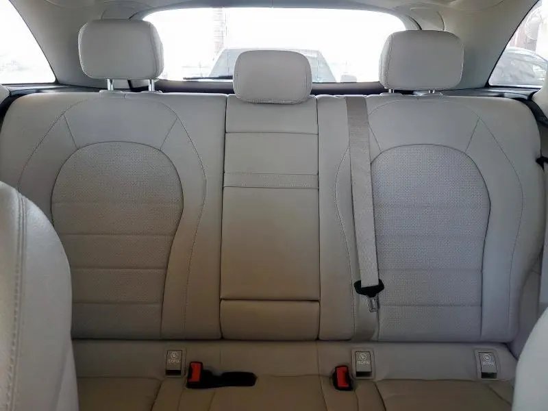 2019 MERCEDES-BENZ GLC 300  