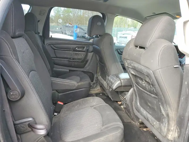 2014 CHEVROLET TRAVERSE LT  
