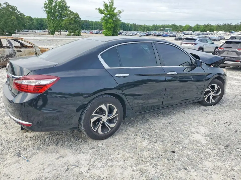 2017 HONDA ACCORD LX  