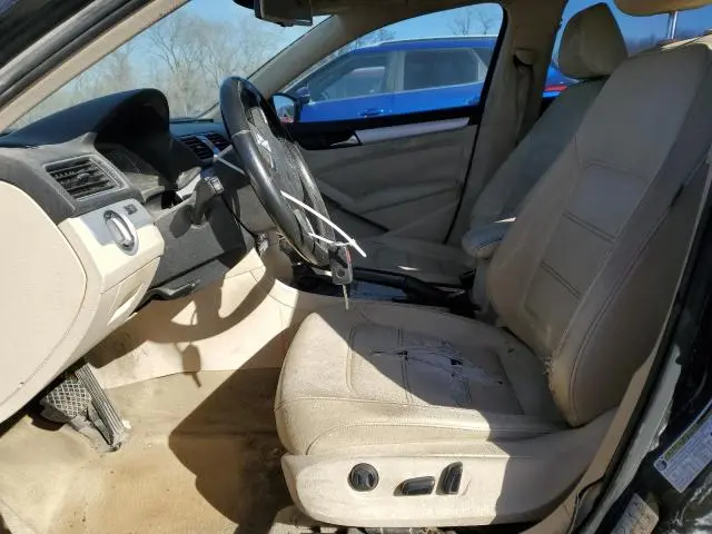 2012 VOLKSWAGEN PASSAT SE  