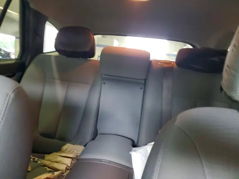 2010 HYUNDAI SANTA FE GLS  
