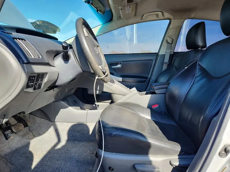 2011 TOYOTA PRIUS THREE  