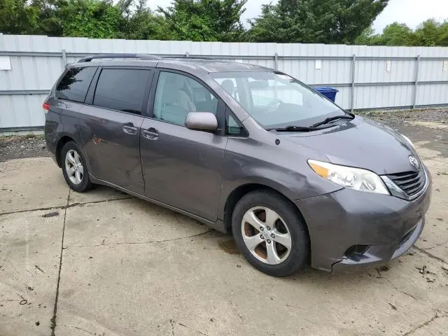 2011 TOYOTA SIENNA LE  